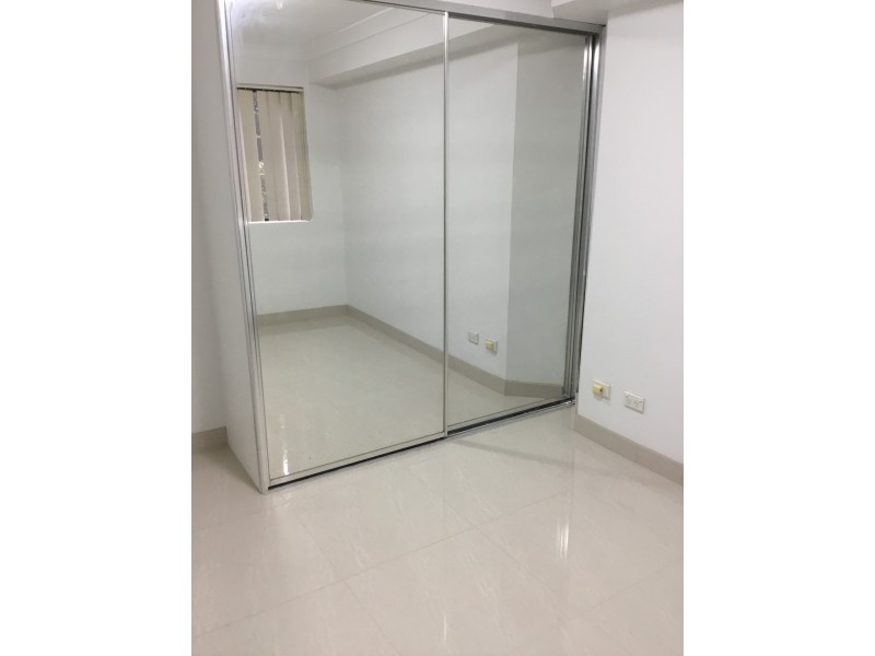 4/8-14 Oxford Street, Blacktown NSW 2148