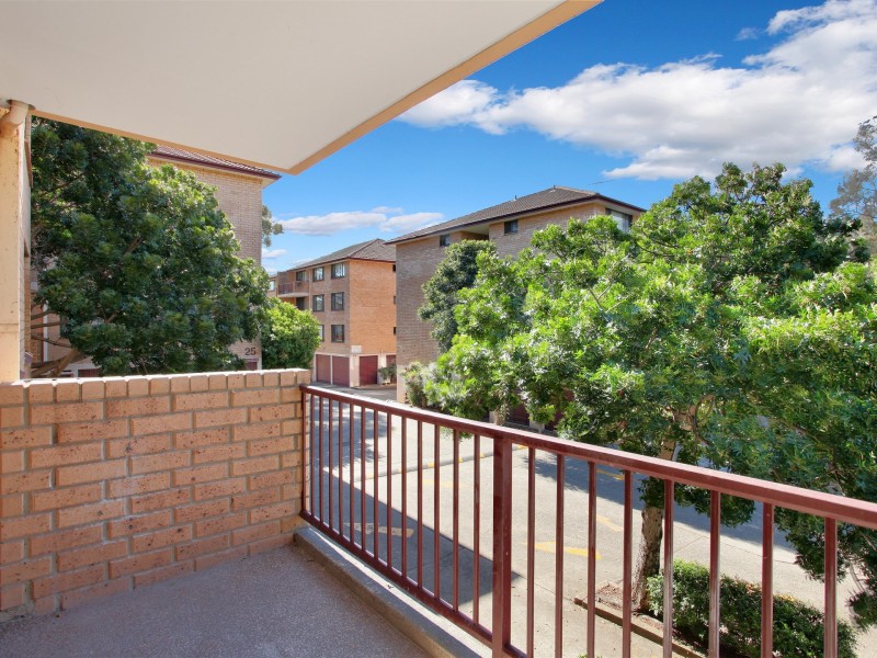 1/25 Mantaka Street, Blacktown NSW 2148