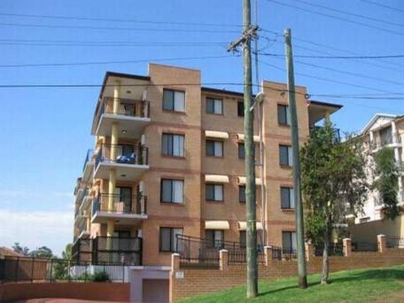 22/4-6 Clifton Street, Blacktown NSW 2148