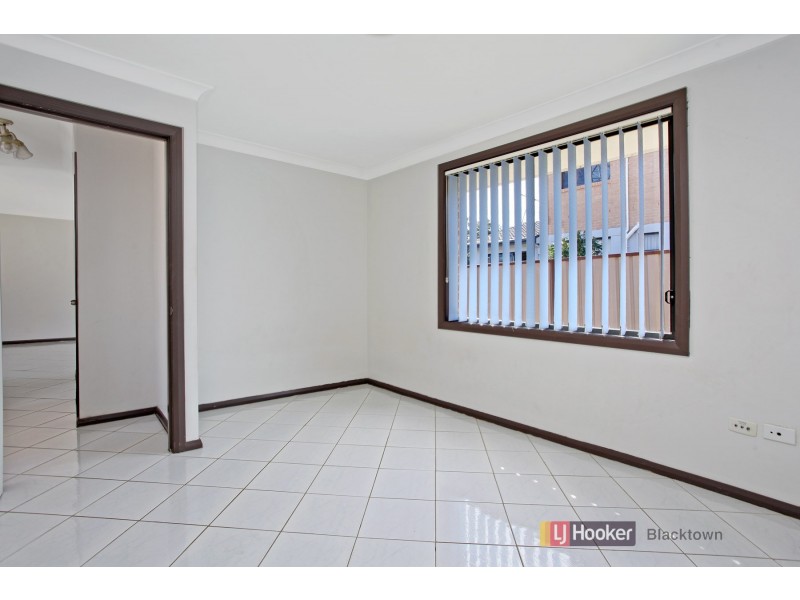 6 Batten Place, Doonside NSW 2767