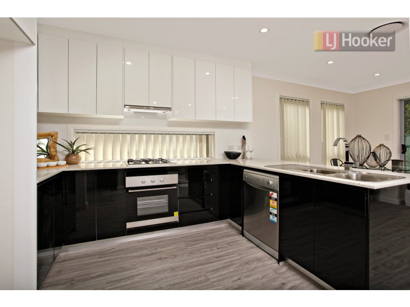 8 Daphne Place, Blacktown NSW 2148