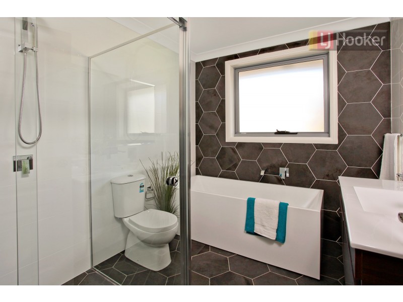 8 Daphne Place, Blacktown NSW 2148