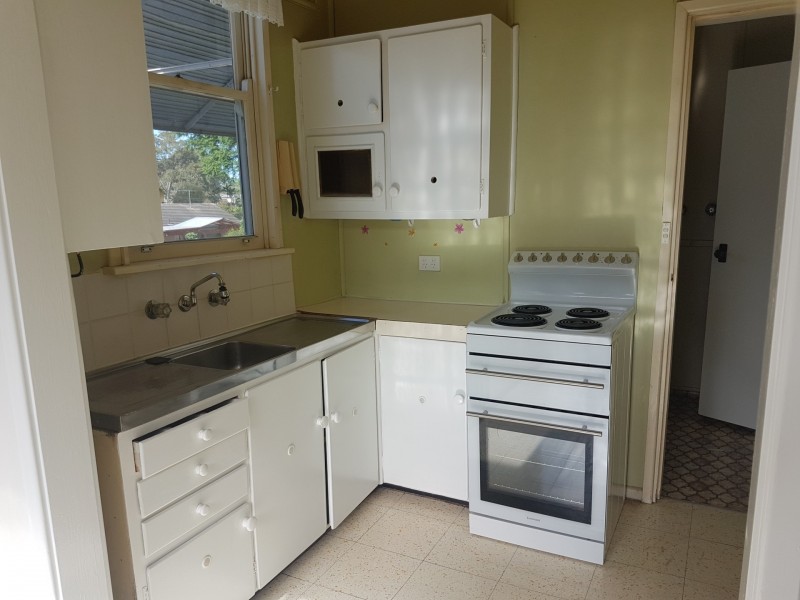 26 Charlton Road, Lalor Park NSW 2147