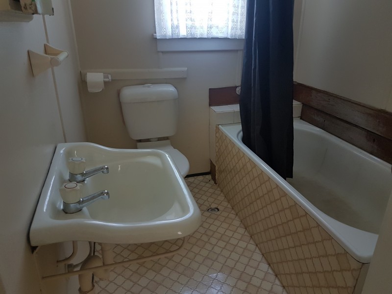 26 Charlton Road, Lalor Park NSW 2147