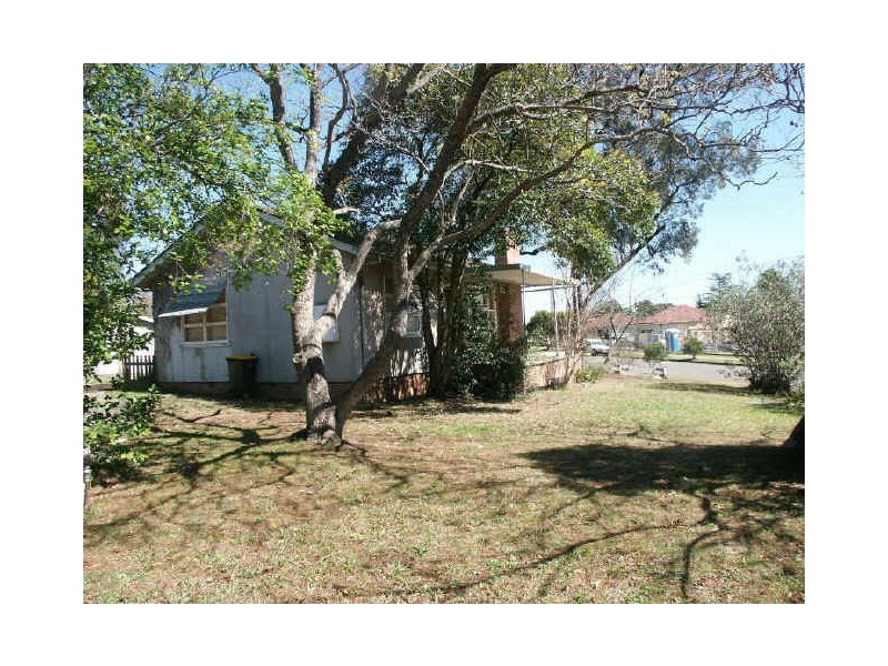 2A WEEMALA AVE, Doonside NSW 2767