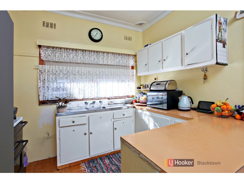 12 Dora Street, Blacktown NSW 2148