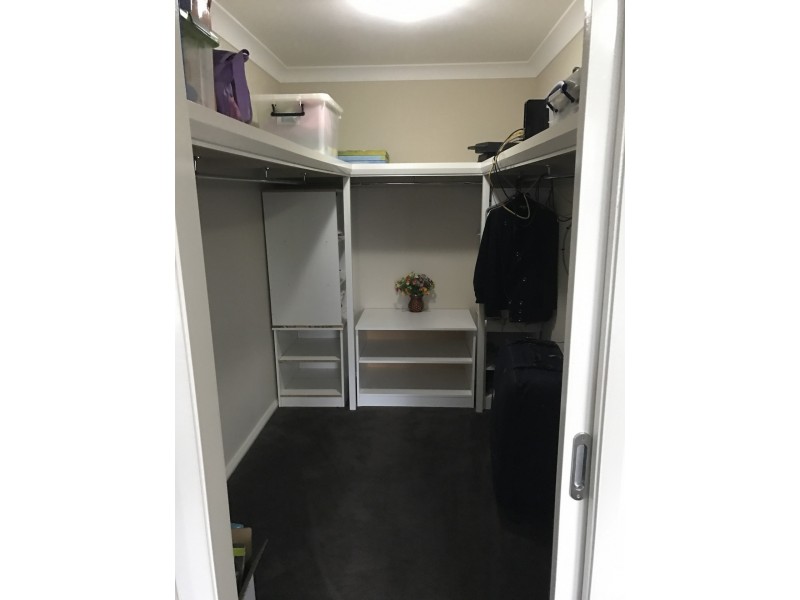 69 Saltbush Circuit, Ropes Crossing NSW 2760