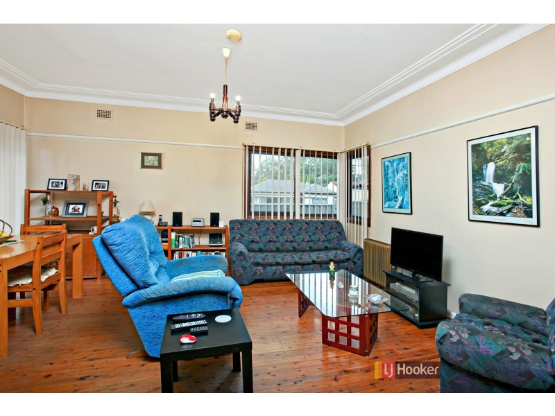 18 Monash Road, Blacktown NSW 2148