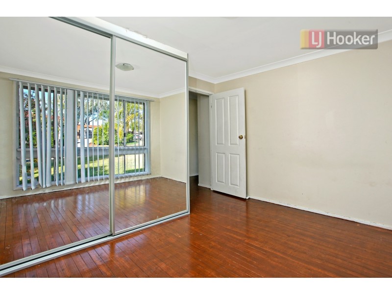 2 Kyleanne Place, Dean Park NSW 2761