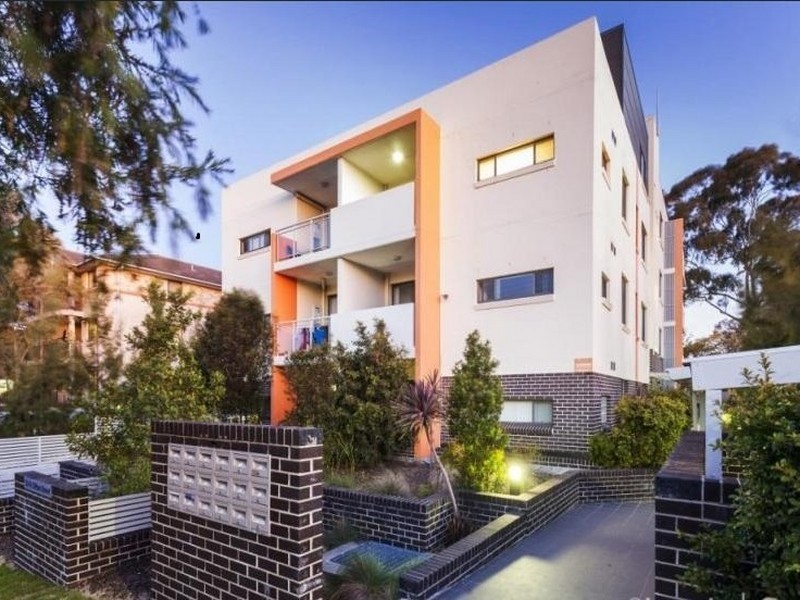 8/12-14 Clifton Street, Blacktown NSW 2148