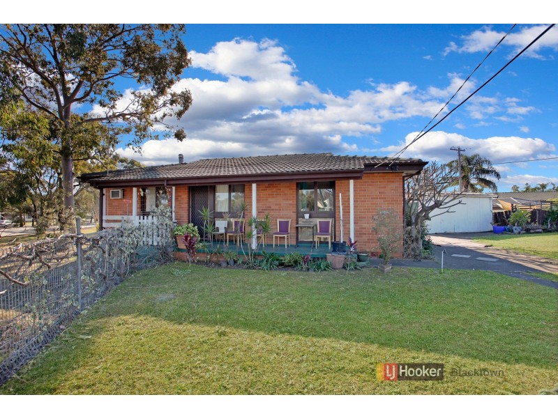 1 Basilisk Place, Whalan NSW 2770