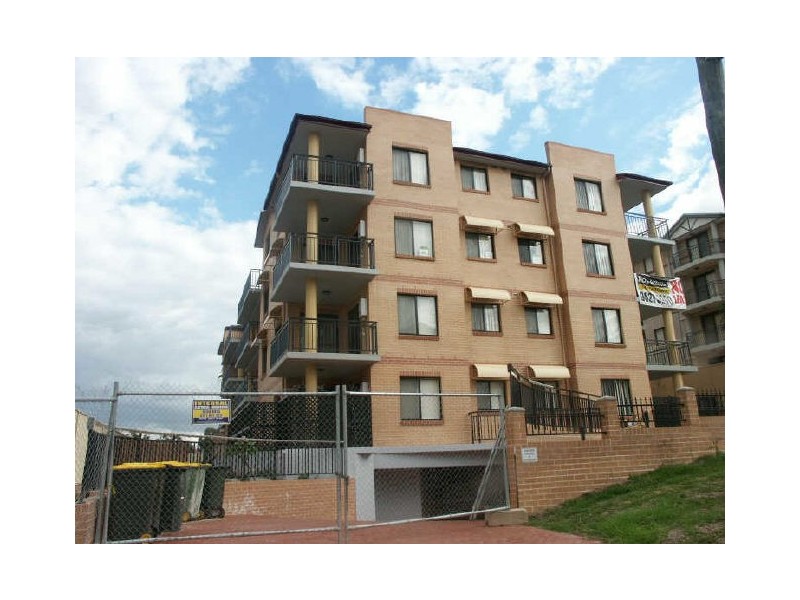 21/4-6 Clifton Street, Blacktown NSW 2148