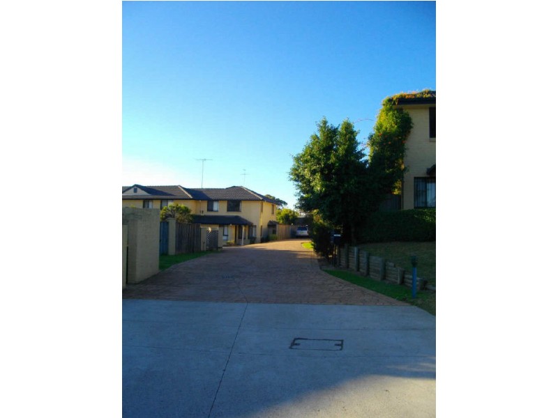 10/4 Nolan Place, Seven Hills NSW 2147