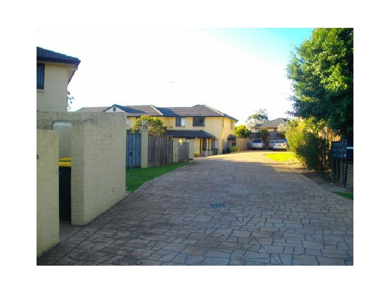 6/4 Nolan Place, Seven Hills NSW 2147