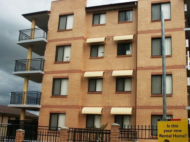 4/4-6 Clifton Street, Blacktown NSW 2148