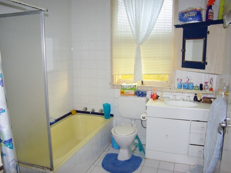 27 Lancaster Street, Blacktown NSW 2148