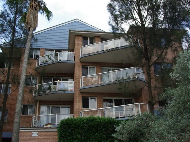 10/13-19 Devitt Street, Blacktown NSW 2148