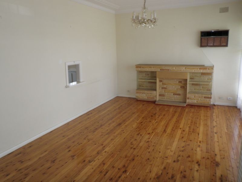 2 Matthew Crescent, Blacktown NSW 2148