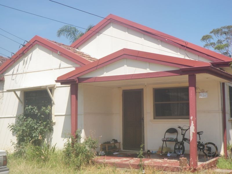 35 Balmoral Street, Blacktown NSW 2148