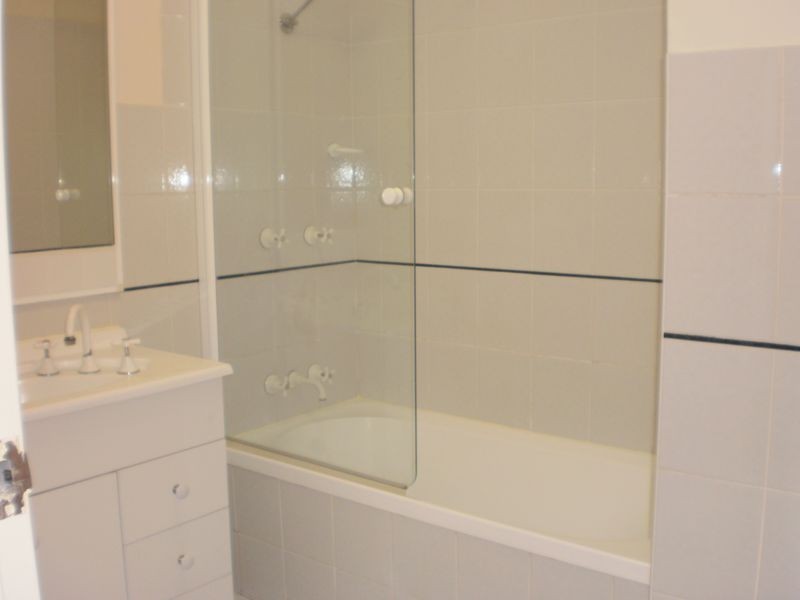 1/11 Oxford Street, Blacktown NSW 2148