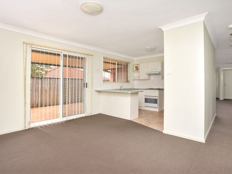 18 Glenview Grove, Glendenning NSW 2761