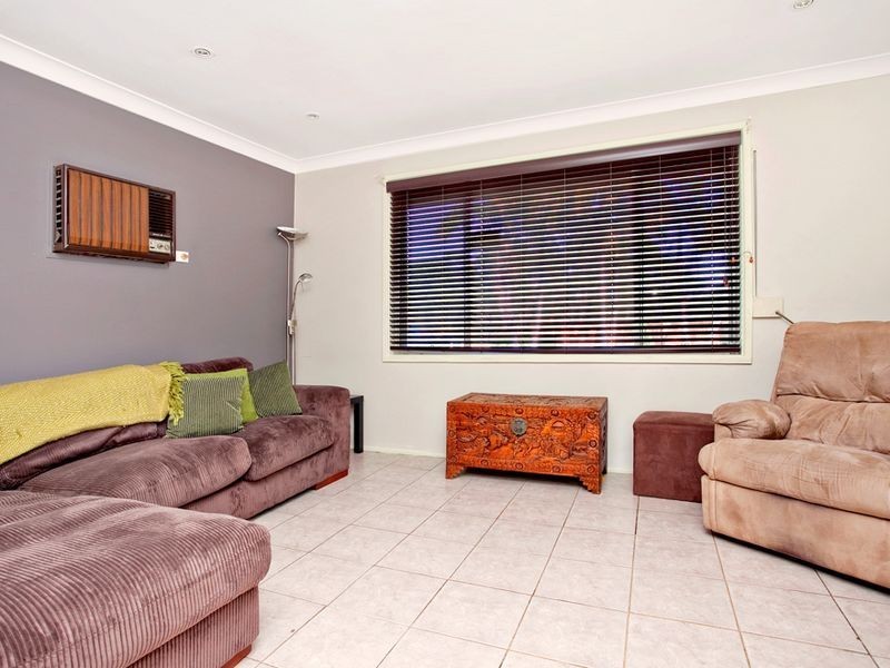 8 Quakers Hill Parkway, Quakers Hill NSW 2763