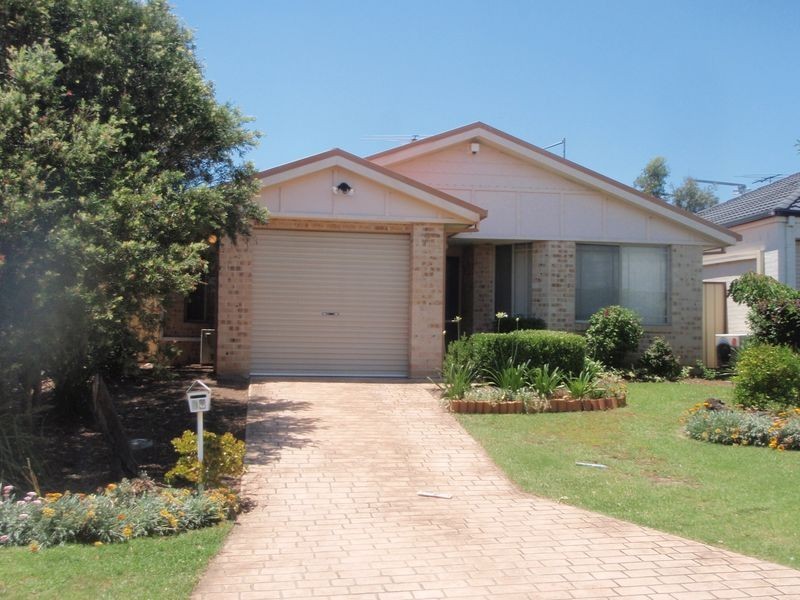 30 Sperring Ave, Oakhurst NSW 2761