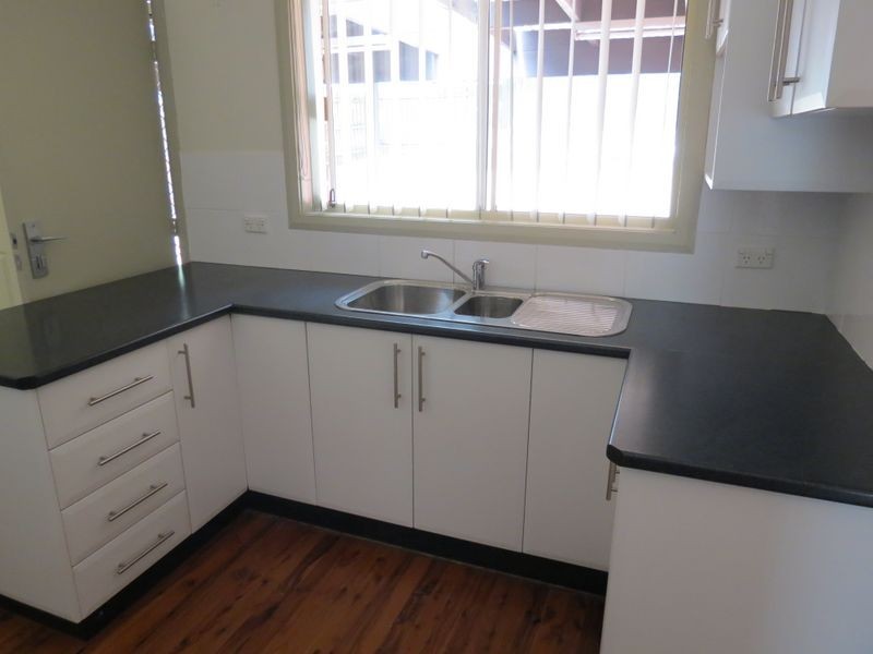 208 Madagascar Drive, Kings Park NSW 2148