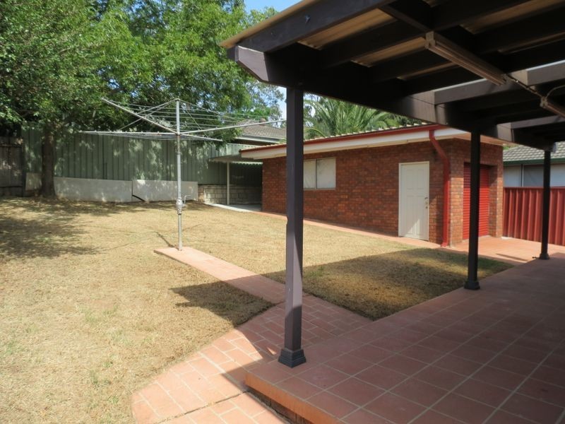 208 Madagascar Drive, Kings Park NSW 2148