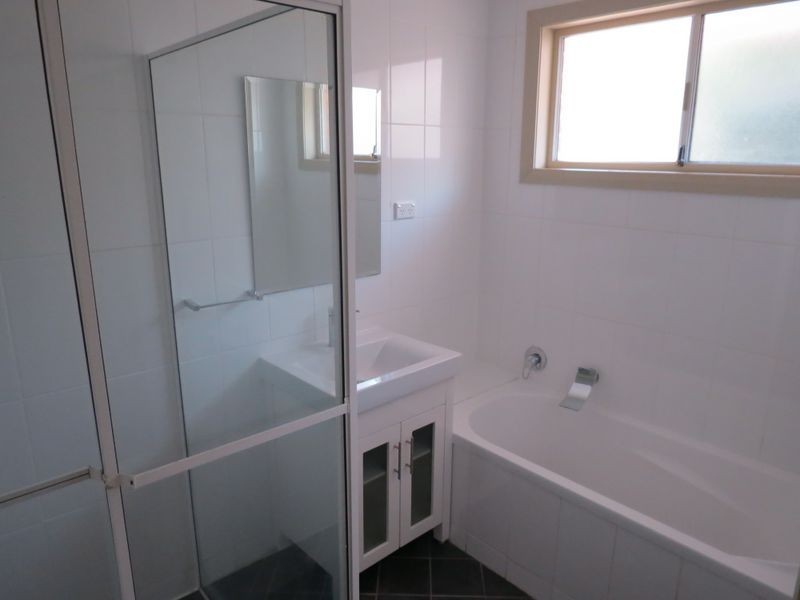 208 Madagascar Drive, Kings Park NSW 2148