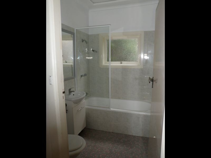 9 Loville Avenue, Seven Hills NSW 2147