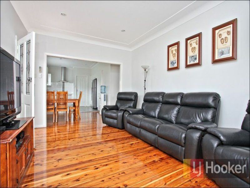 2 Yuruga Avenue, Doonside NSW 2767