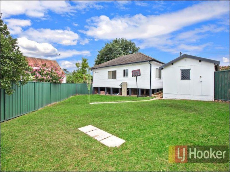 2 Yuruga Avenue, Doonside NSW 2767