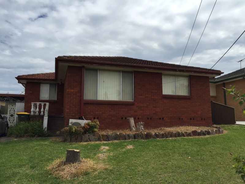 49 Myuna Crescent, Seven Hills NSW 2147