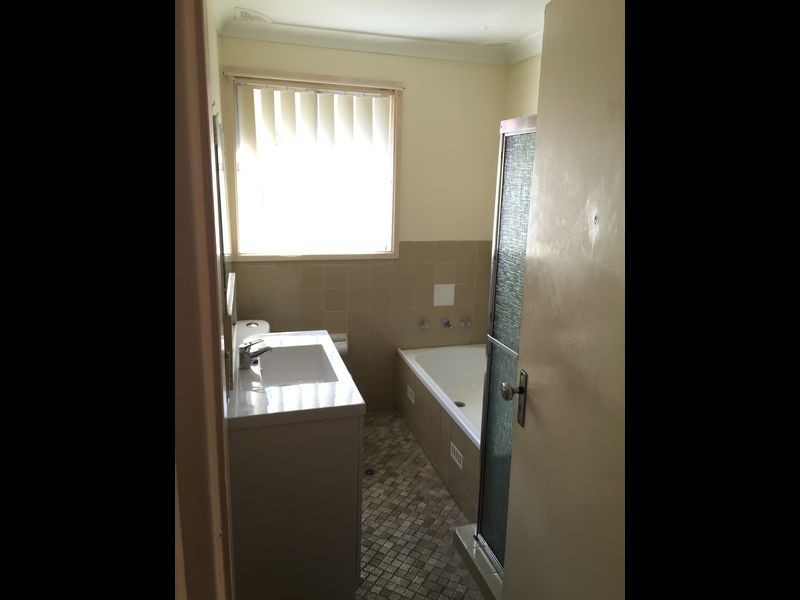 49 Myuna Crescent, Seven Hills NSW 2147