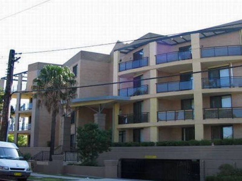 22/9-13 Griffiths Street, Blacktown NSW 2148