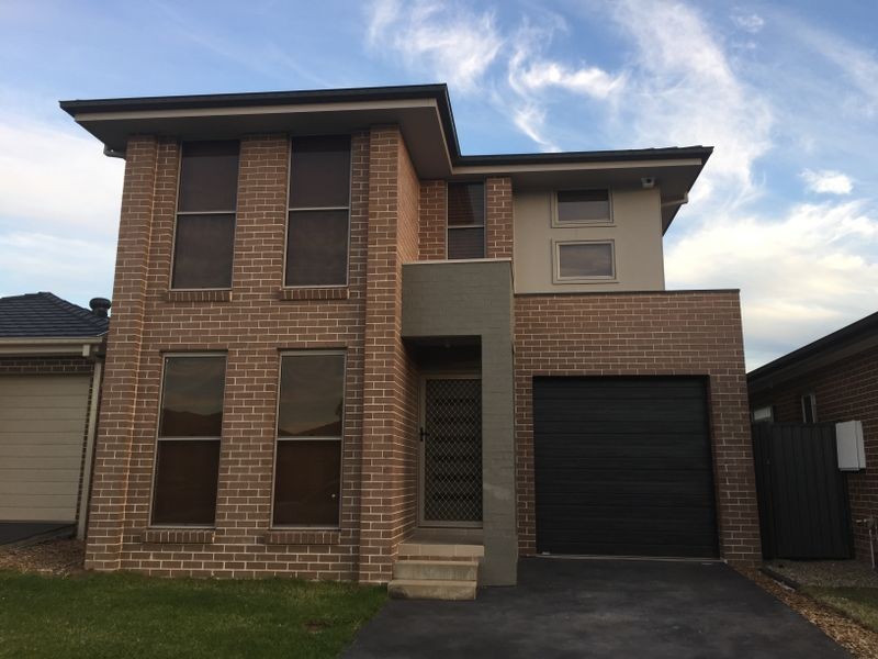 16 Cawley Circuit, Ropes Crossing NSW 2760