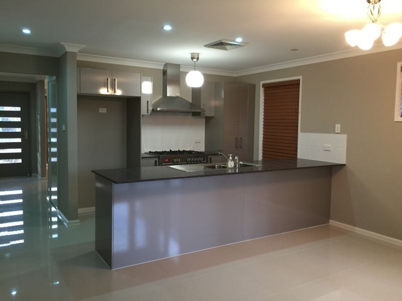 16 Cawley Circuit, Ropes Crossing NSW 2760