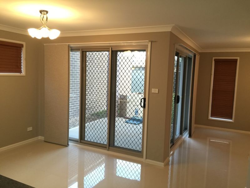 16 Cawley Circuit, Ropes Crossing NSW 2760