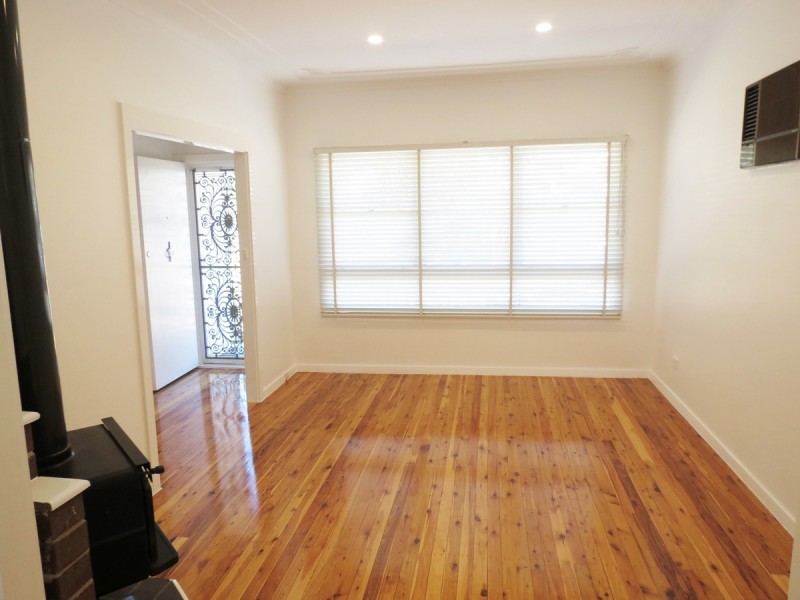 8 Girra Road, Blacktown NSW 2148