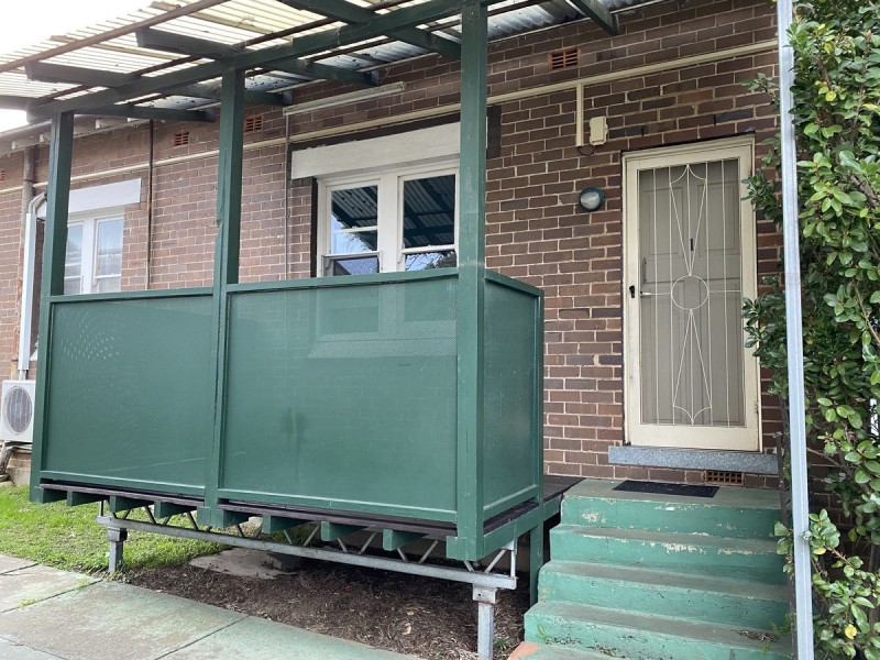 1/57 Hawkesbury Road, Westmead NSW 2145