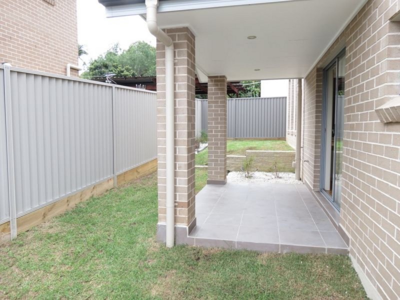 16B Lowana Crescent, Seven Hills NSW 2147