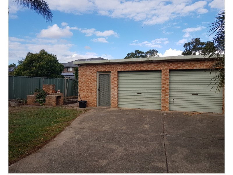 3 Rickard Road, Quakers Hill NSW 2763