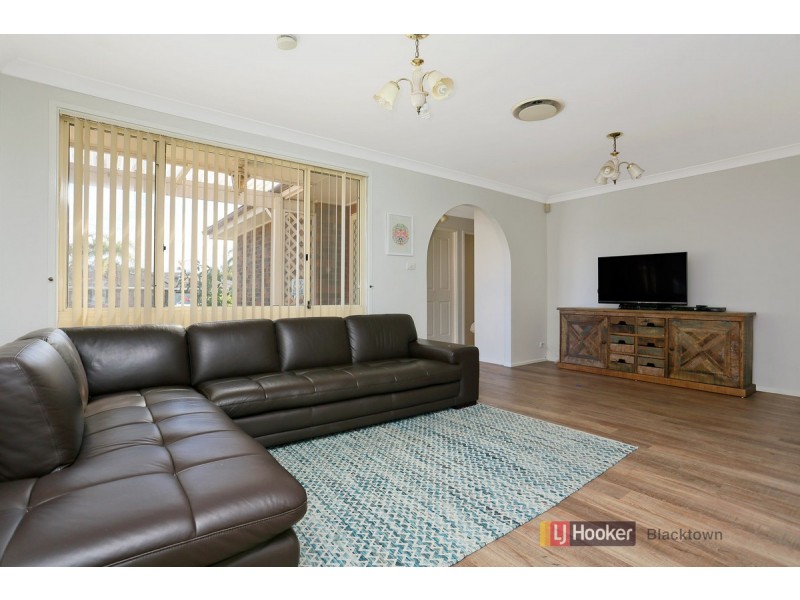 18 Carly Place, Quakers Hill NSW 2763