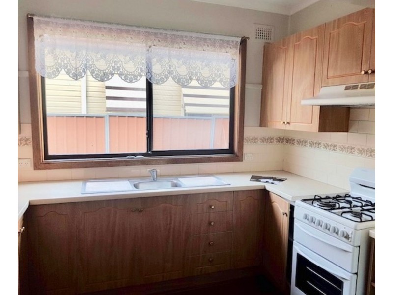 4 Irelands Road, Blacktown NSW 2148