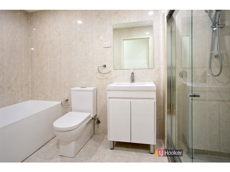 201/8C Myrtle Street, Prospect NSW 2148