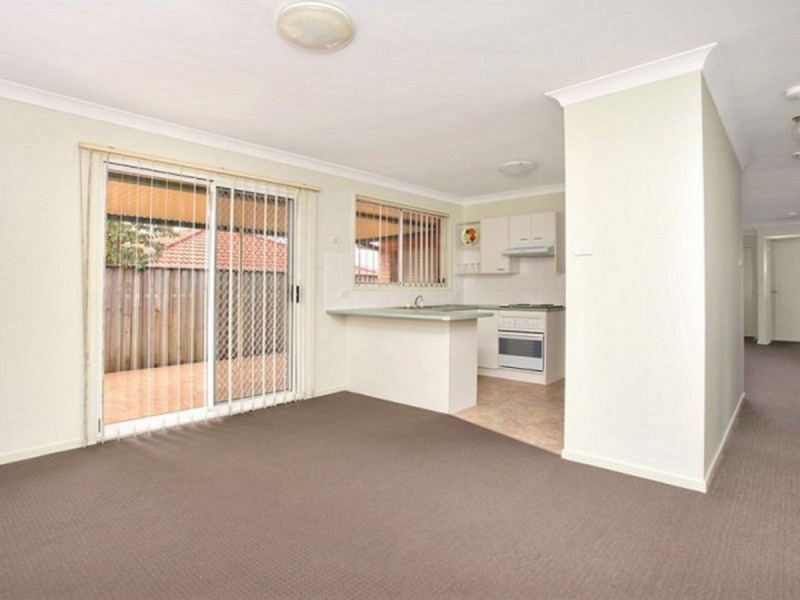 18 Glenview Grove, Glendenning NSW 2761