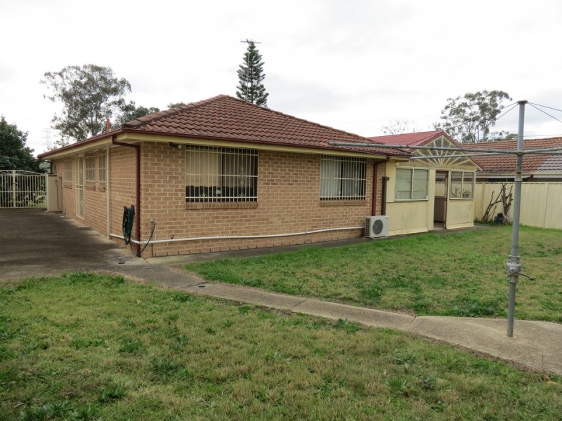 32 Seabrook Crescent, Doonside NSW 2767