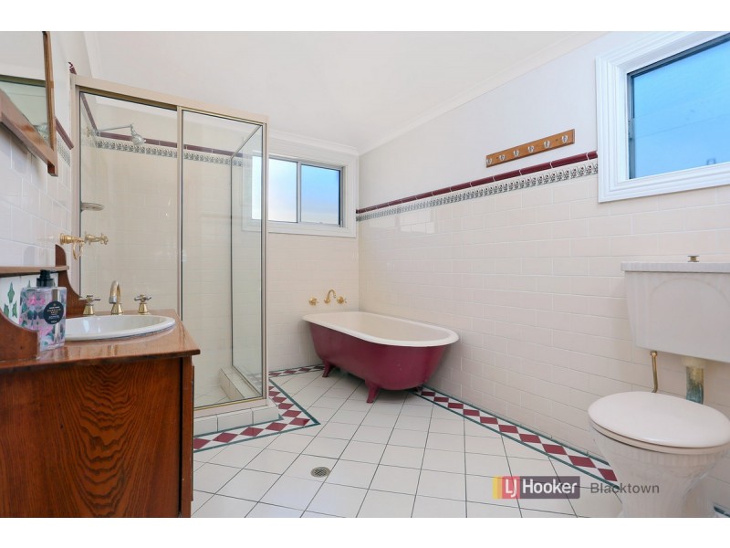 15 Bayfield Road, Greystanes NSW 2145