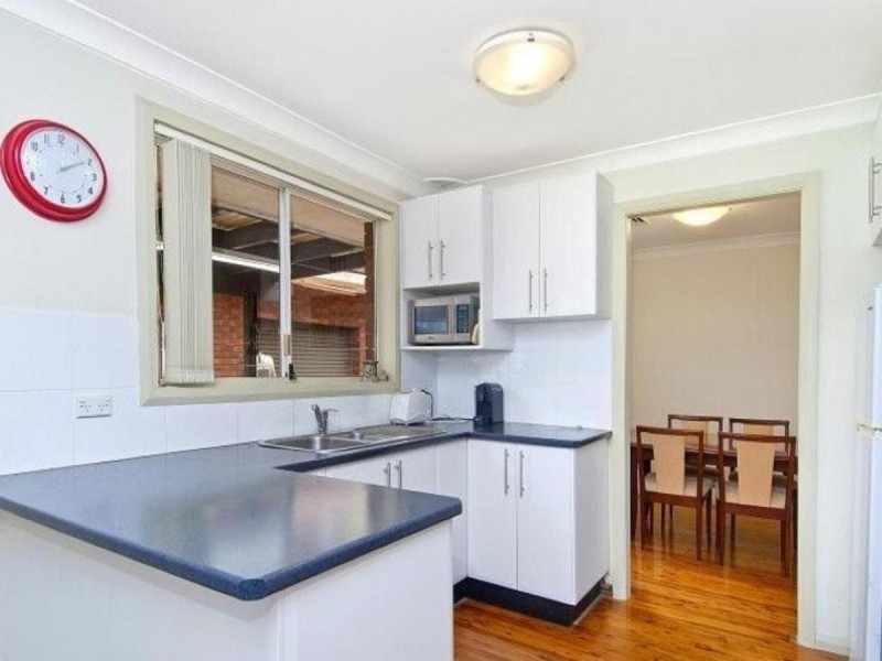 208 Madagascar Drive, Kings Park NSW 2148